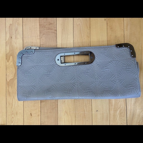 BCBG large clutch - Picture 2 of 7
